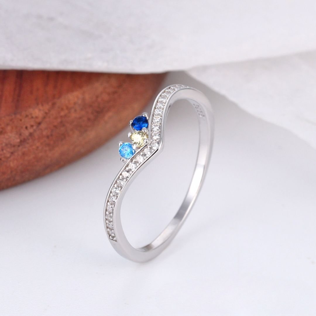 Anillo con piedras de nacimiento en v - Moroveta