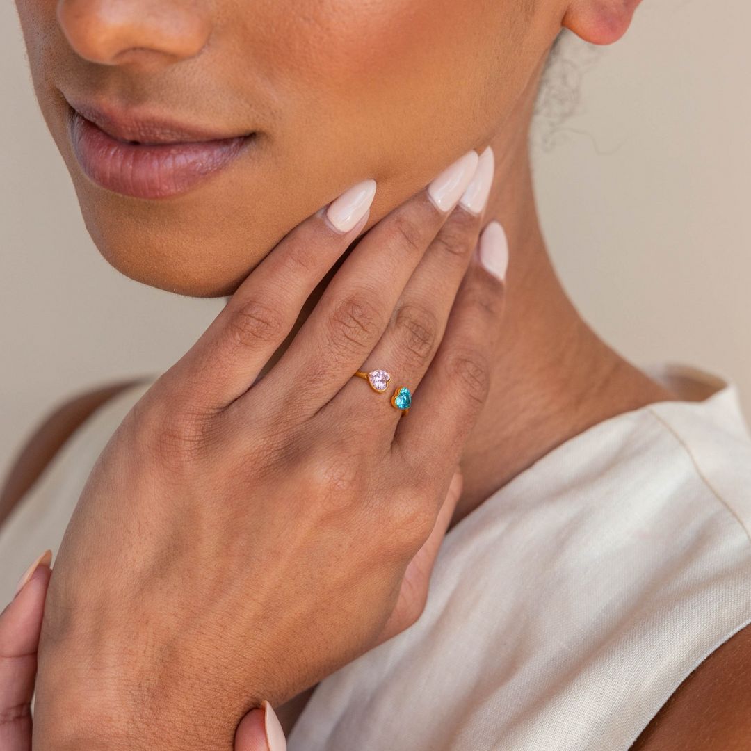 Anillo de doble corazones con píedras de nacimiento - Moroveta