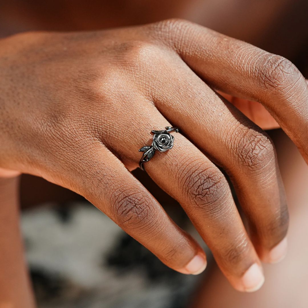 Anillo de Rosa Negra - Soy fuerte - Moroveta