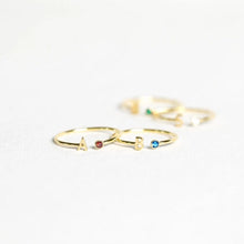 Cargar imagen en el visor de la galería, Anillo Inicial con Piedra de Nacimiento - (Oferta 2x1) - Moroveta