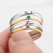Cargar imagen en el visor de la galería, Anillos apilables con piedras de nacimiento y nombre personalizado - Moroveta