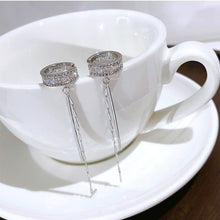 Cargar imagen en el visor de la galería, Aretes sin perforación Elsa - Moroveta