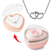 Cargar imagen en el visor de la galería, Caja de corazón con rosa eterna y collar - Set de regalo - Moroveta