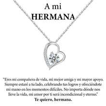 Cargar imagen en el visor de la galería, Collar Amor eterno: collar de plata con un colgante en forma de corazón y diamante, sobre un cariñoso mensaje en español para su hermana. Un regalo para mujer ideal para demostrar amor y gratitud. Termina con "Te quiero, hermana.