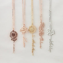 Cargar imagen en el visor de la galería, Collar con nombre y flor de nacimiento - Moroveta