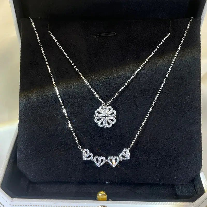 Collar con trébol de cuatro corazones + caja de rosa - Moroveta