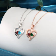 Cargar imagen en el visor de la galería, Collar de corazón personalizado con piedras de nacimiento - Moroveta