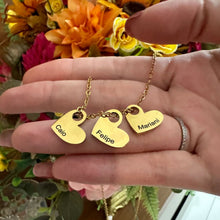 Cargar imagen en el visor de la galería, Collar de corazones amor eterno - Moroveta