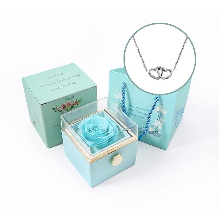 Collar de corazones personalizado con caja de rosa eterna - Moroveta