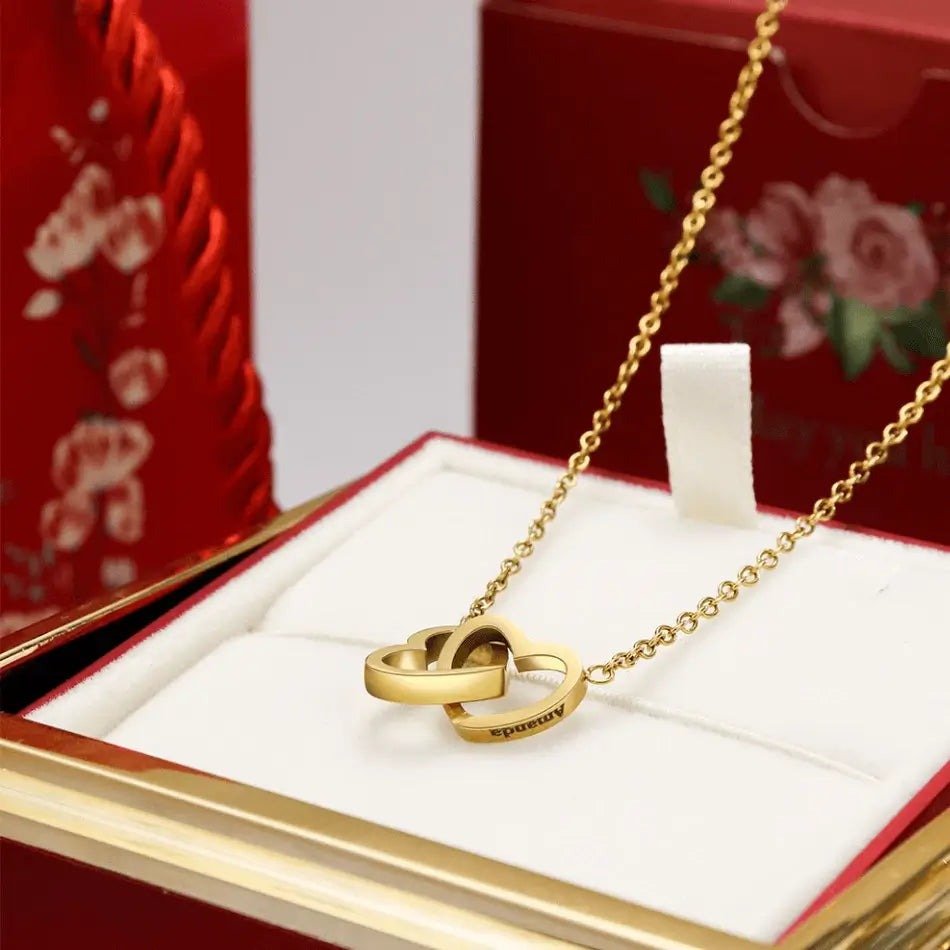 Collar de corazones personalizado con caja de rosa eterna - Moroveta
