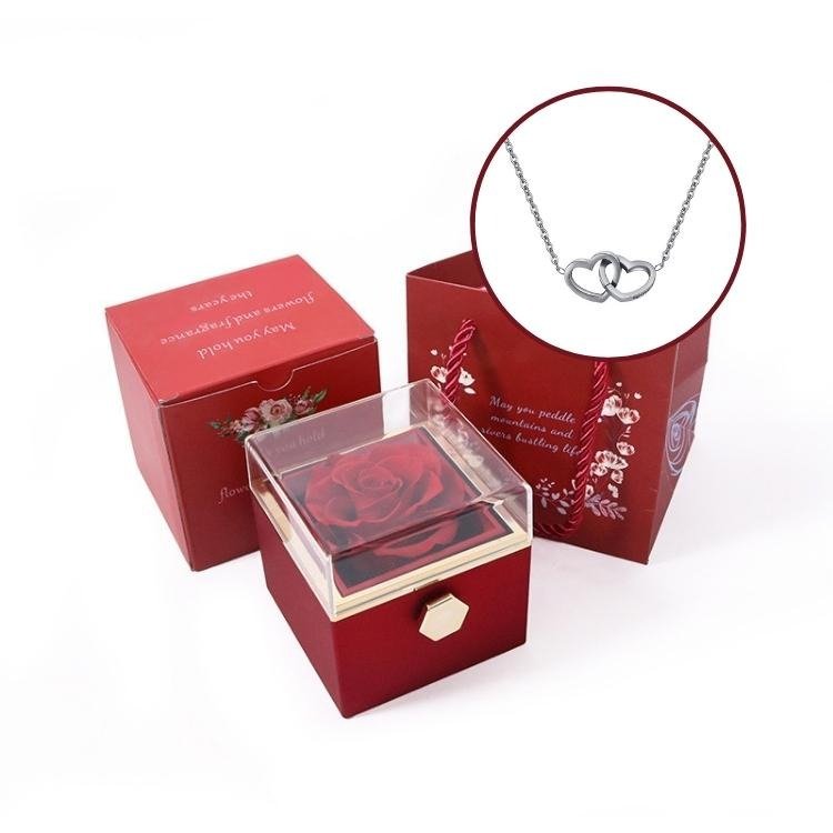 Collar de corazones personalizado con caja de rosa eterna - Moroveta