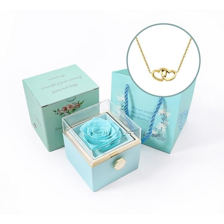 Collar de corazones personalizado con caja de rosa eterna - Moroveta