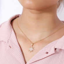 Cargar imagen en el visor de la galería, Collar de estrella guía - Moroveta