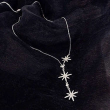 Cargar imagen en el visor de la galería, Collar de estrellas - Moroveta