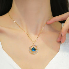 Cargar imagen en el visor de la galería, Collar "Luna de esperanza" - Moroveta