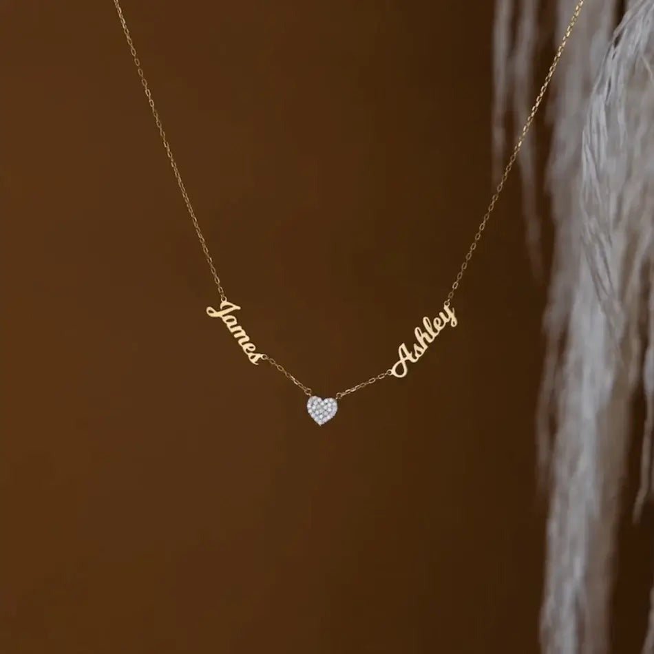 Collar personalizado con nombres en forma de corazón - Moroveta