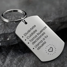 Cargar imagen en el visor de la galería, Llavero con mensaje "Diviértete" - Moroveta
