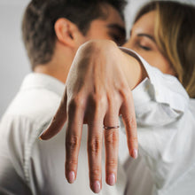 Cargar imagen en el visor de la galería, Par de anillos del Hilo Rojo del Destino - Moroveta