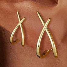 Cargar imagen en el visor de la galería, Par de aretes cruzados - Moroveta