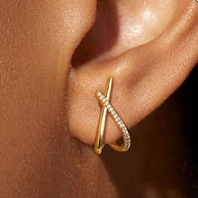 Cargar imagen en el visor de la galería, Par de aretes cruzados - Moroveta