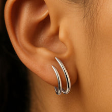 Cargar imagen en el visor de la galería, Par de aretes cruzados - Moroveta