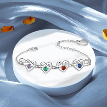 Cargar imagen en el visor de la galería, Pulsera corazones unidos con nombres y piedra natal - Moroveta