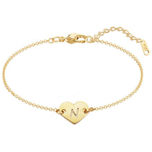 Cargar imagen en el visor de la galería, Pulsera de corazón personalizada con inicial - Moroveta