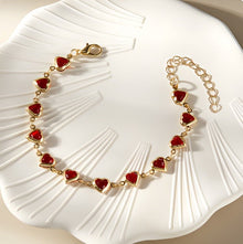 Cargar imagen en el visor de la galería, Pulsera de corazones - Moroveta
