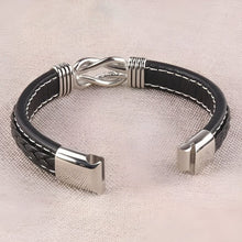 Cargar imagen en el visor de la galería, Pulsera de cuero - A mi querido hijo - Moroveta