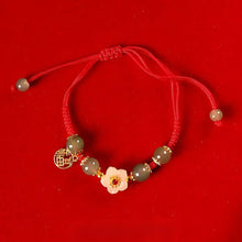 Cargar imagen en el visor de la galería, Pulsera de hilo rojo de protección y prosperidad - Moroveta