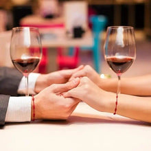 Cargar imagen en el visor de la galería, Pulsera de hilo rojo del destino - Moroveta