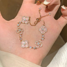 Cargar imagen en el visor de la galería, Pulsera Flor de Sakura - Moroveta