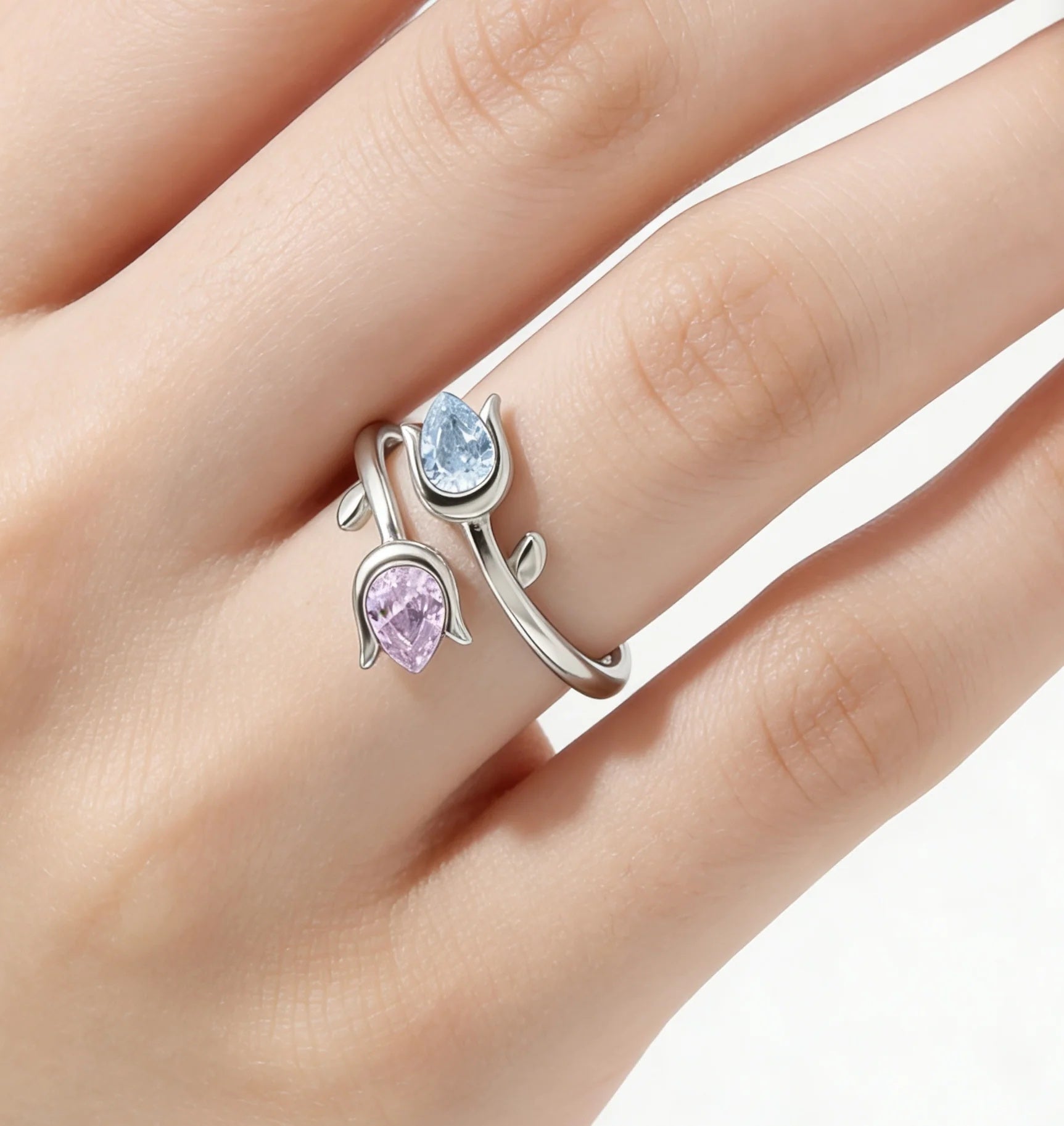 Anillo tulipán con piedras de nacimiento