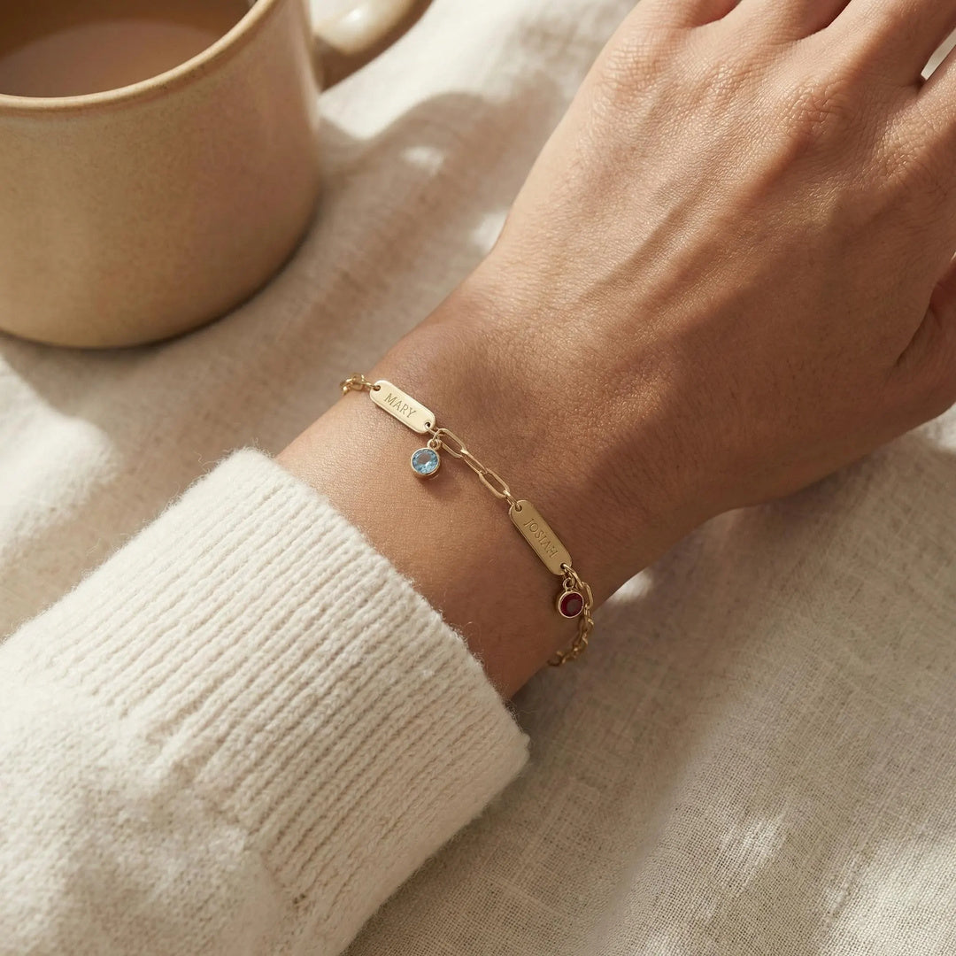 Pulsera personalizada con nombres y piedras de nacimiento