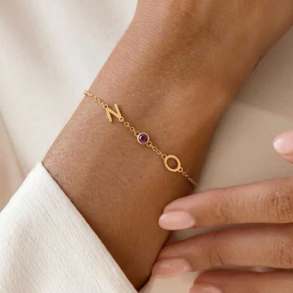 Pulsera personalizada con iniciales y piedras de nacimiento
