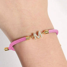 Cargar imagen en el visor de la galería, Pulsera ajustable con inicial