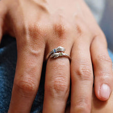 Cargar imagen en el visor de la galería, Anillo Abrazo con Piedras de Nacimiento - Moroveta