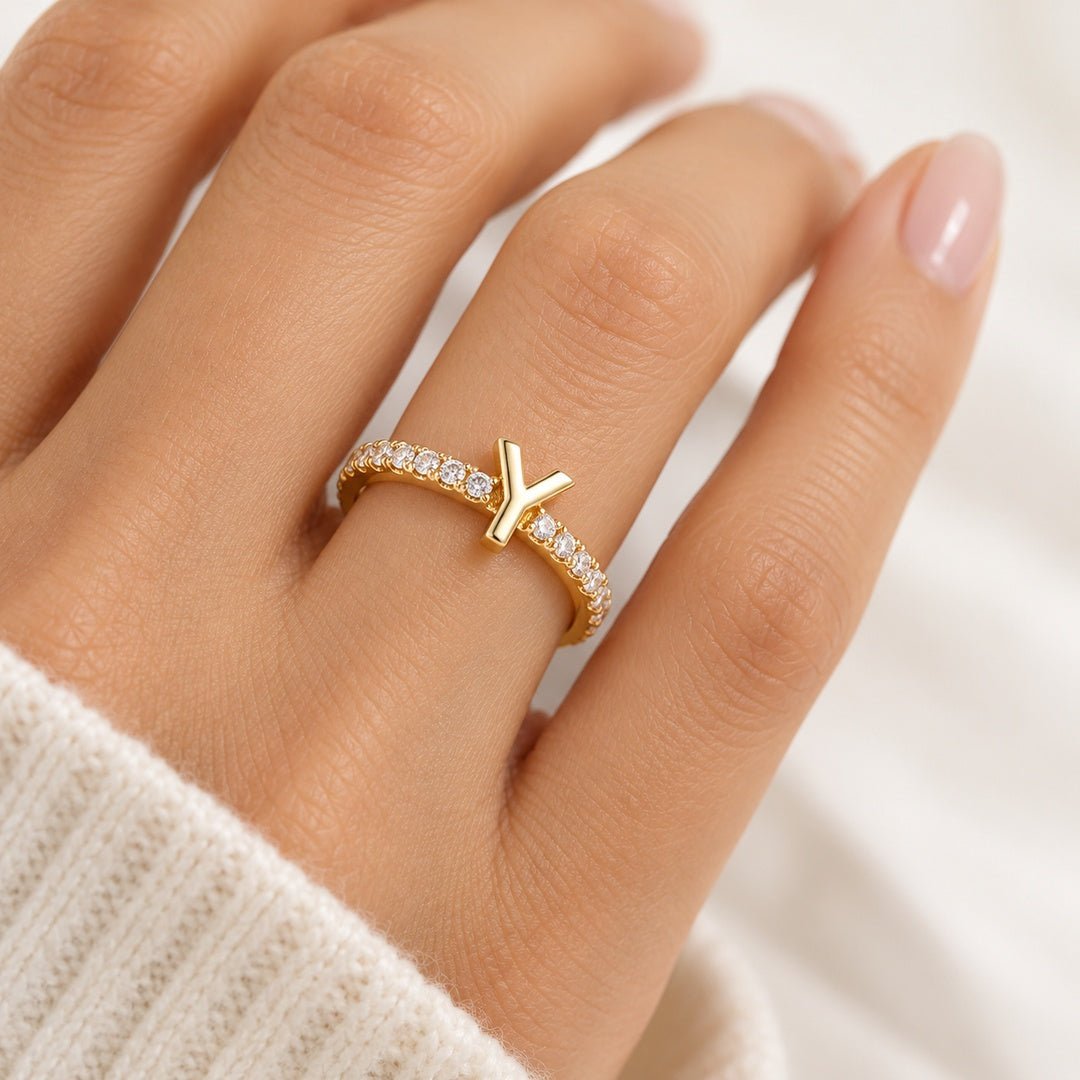 Anillo ajustable con inicial - Moroveta