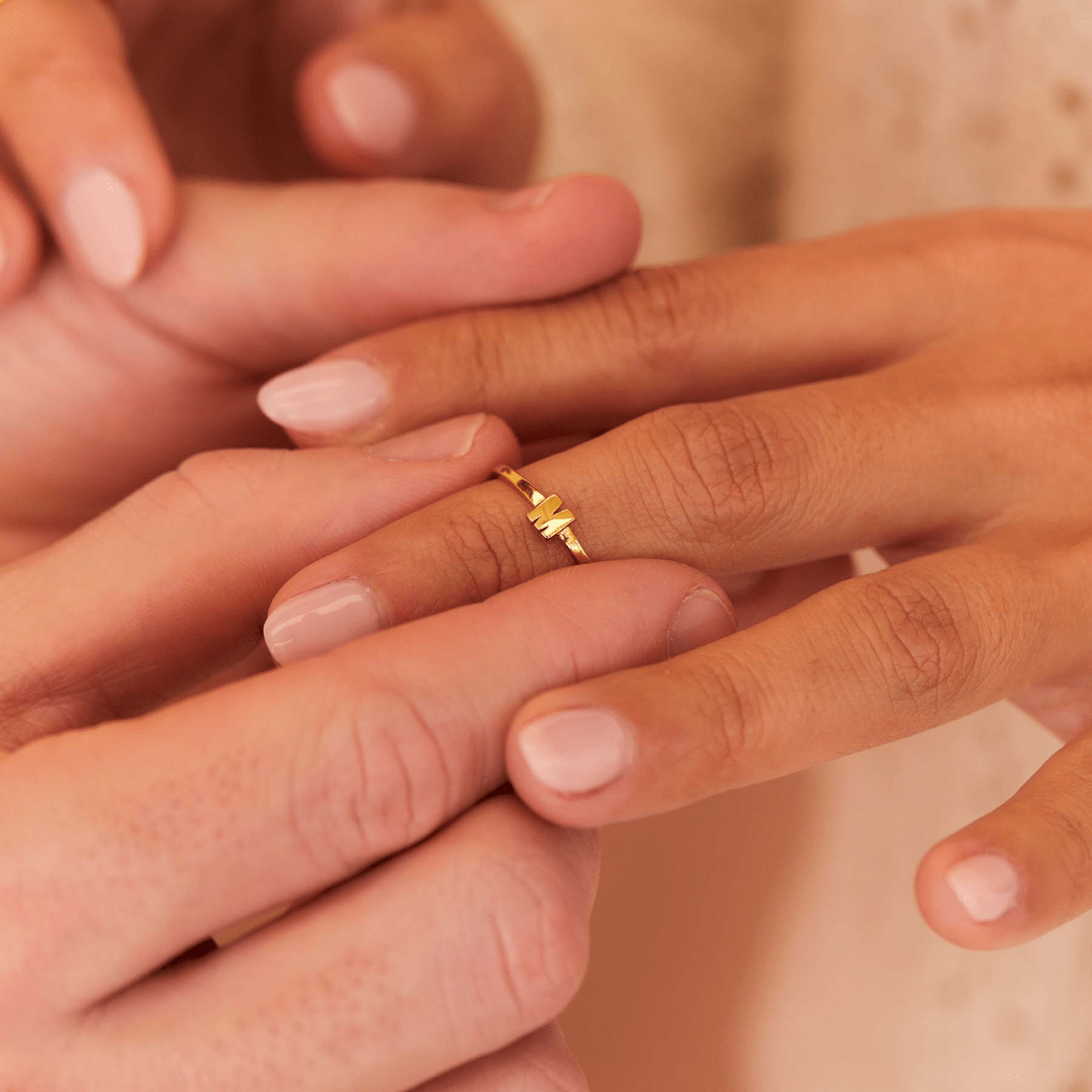 Anillo con inicial - Moroveta
