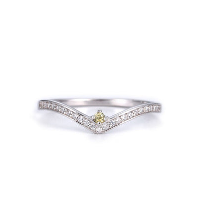 Anillo con piedras de nacimiento en v - Moroveta