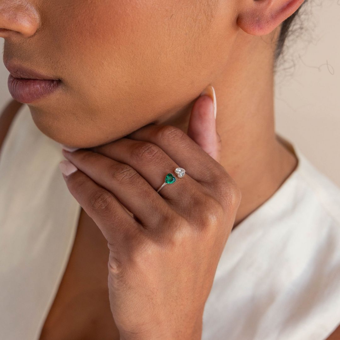 Anillo de doble corazones con píedras de nacimiento - Moroveta