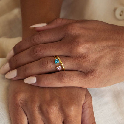 Anillo de doble corazones con píedras de nacimiento - Moroveta