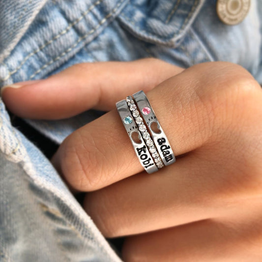Anillo de piecito con nombres y piedras de nacimiento - Moroveta
