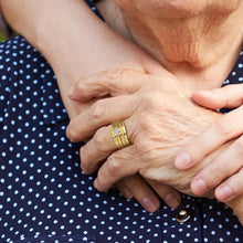 Cargar imagen en el visor de la galería, Anillo Personalizado con Nombres - Moroveta