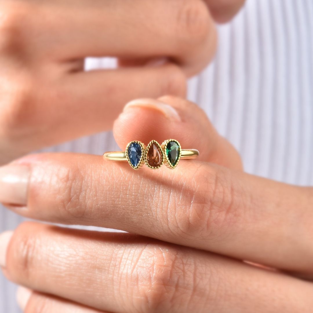 Anillo personalizado con piedras natales - Moroveta
