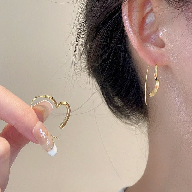 Aretes con diseño de corazón - Moroveta