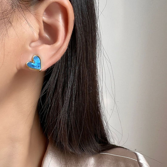 Aretes de corazón de nácar azul - Moroveta