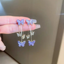 Cargar imagen en el visor de la galería, Aretes Mariposa púrpura - Moroveta