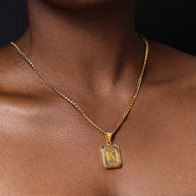 Cargar imagen en el visor de la galería, Collar con colgante de inicial - Moroveta