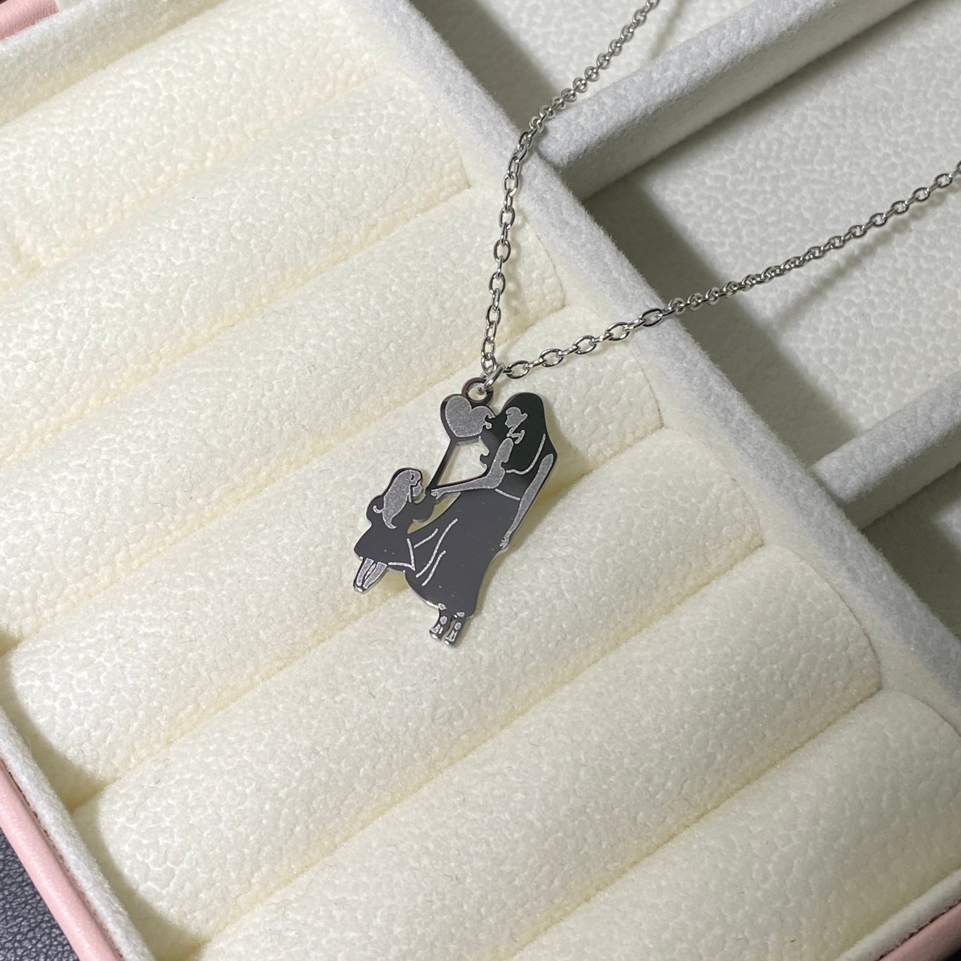 Collar con colgante "Vínculo eterno" - Moroveta
